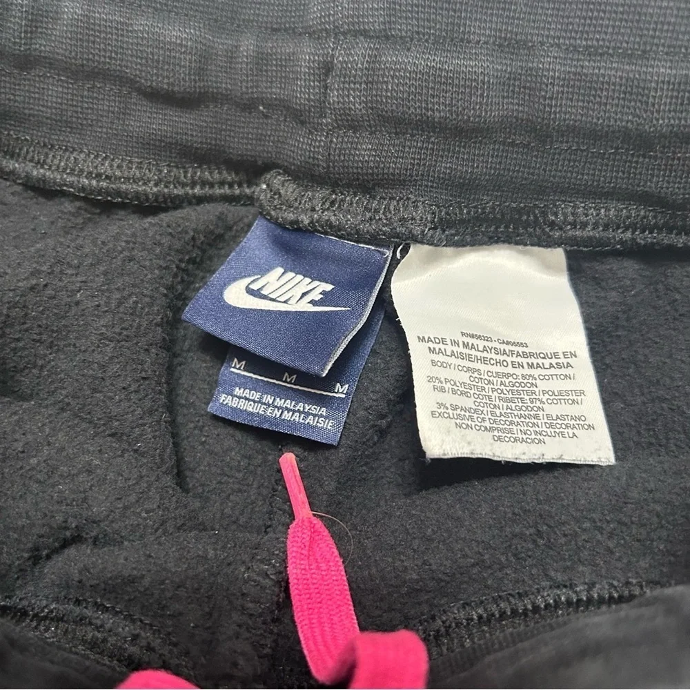 Size M Girls Pink & Black Nike Joggers E3